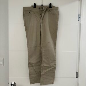 Levi’s khaki jeans